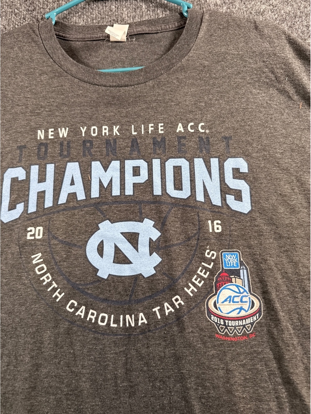 North Carolina Tar Heels 2016 ACC Tournament Champions T-Shirt Men's L NCAA UNC